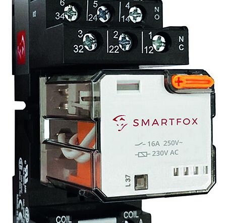 Relais de commutation SMARTFOX à 3 contacts inverseurs